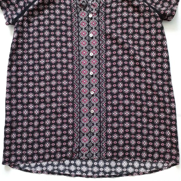 J. Jill Short Sleeve Scoop Neck Button Up Top w/Tie & Crochet Trim Black Size S - Picture 8 of 11